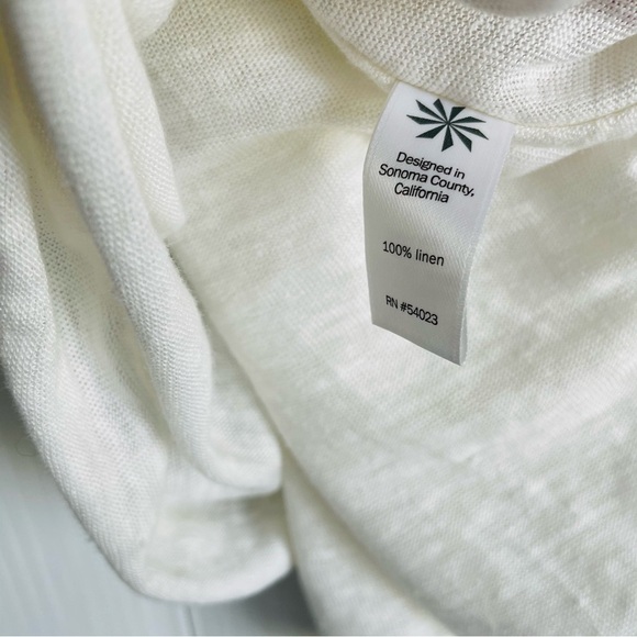 🆕 Athleta white Long Sleeve Tee lightweight top NWT - Picture 5 of 6